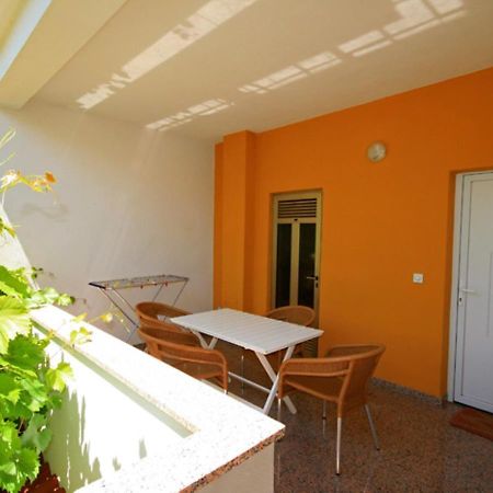 Apartments Surfinia Baska  Luaran gambar